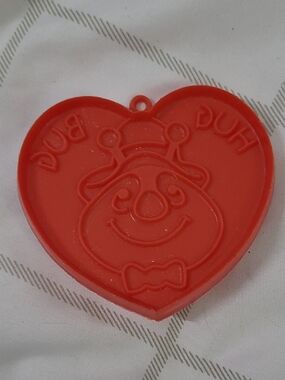 Vintage Hallmark Valentines Day Cookie Cutter Hug Bug Heart ♻️ 5/$10 ♻️